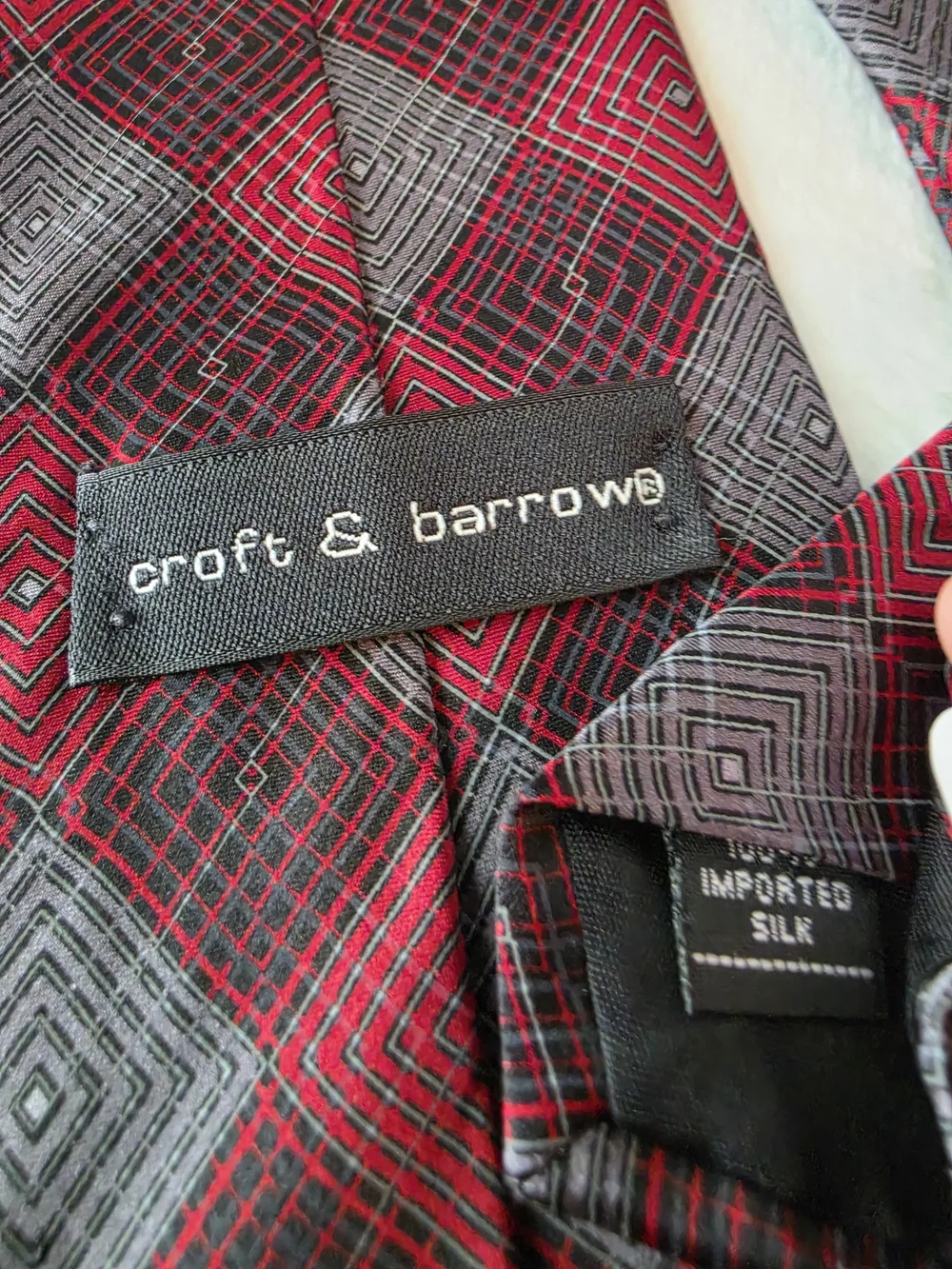 Mens croft & barrow Necktie Red and Gray Geometric Diamond Tie